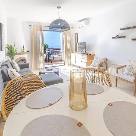 Casa Castillo 펜션 네르하