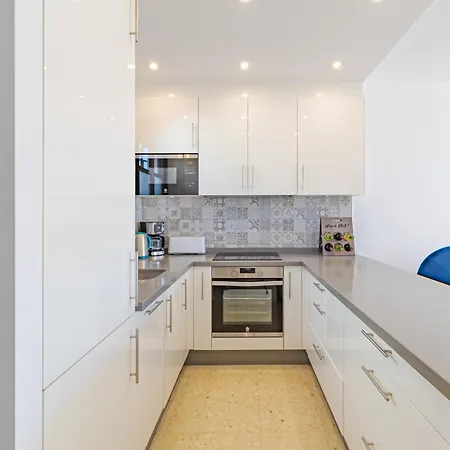 Casa Castillo 펜션 네르하